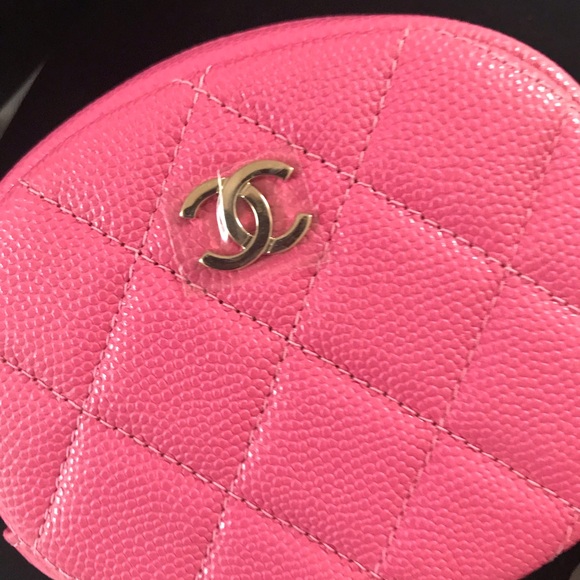 Chanel Barbie pink 19C Cruise O Coin Purse - Picture 2 of 5